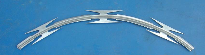 barbed-tape-long-blade-product.jpg